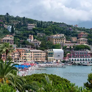 Loft Cristina - La Piazzetta Fronte Mare Apartment